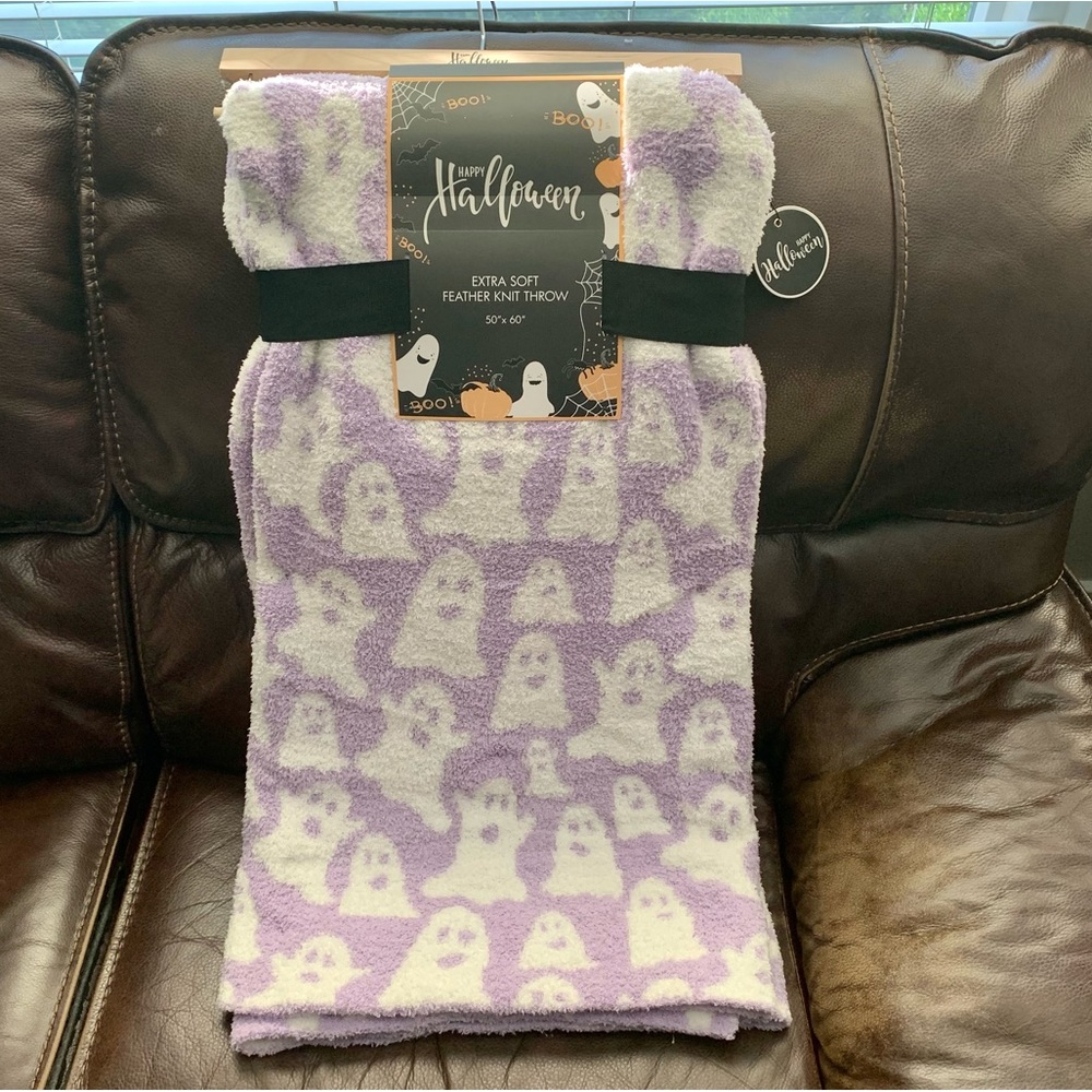 Happy Halloween Lavender Ghost Blanket 50” x 60” Extra Soft Feather Knit Throw